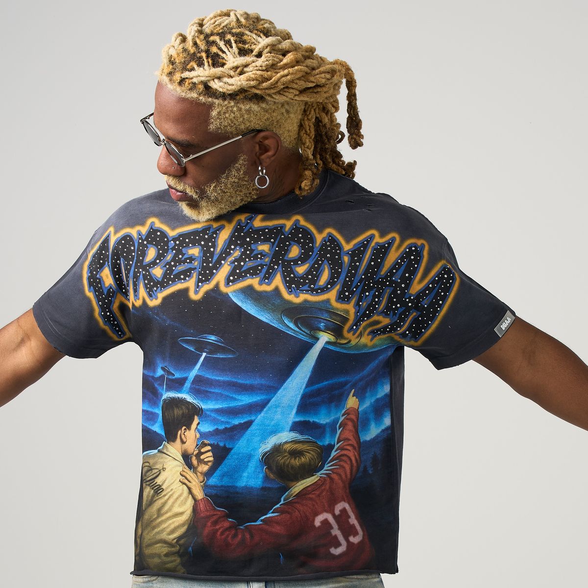 Duaa - Invasion Grey Tee