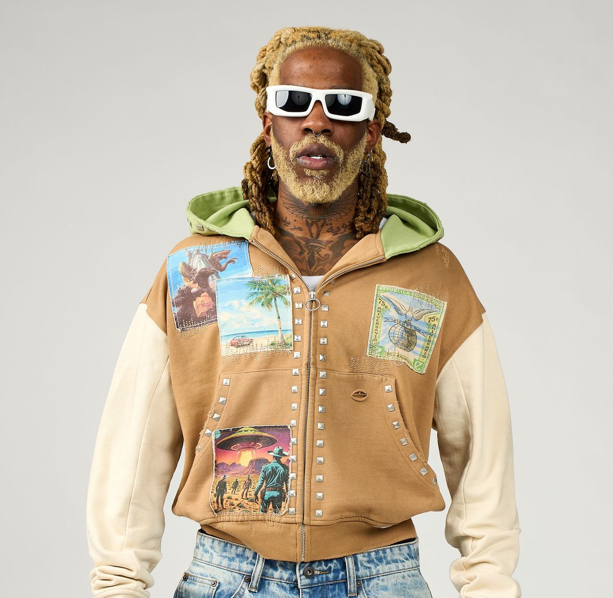 Duaa - Khaki Traveler Hoodie