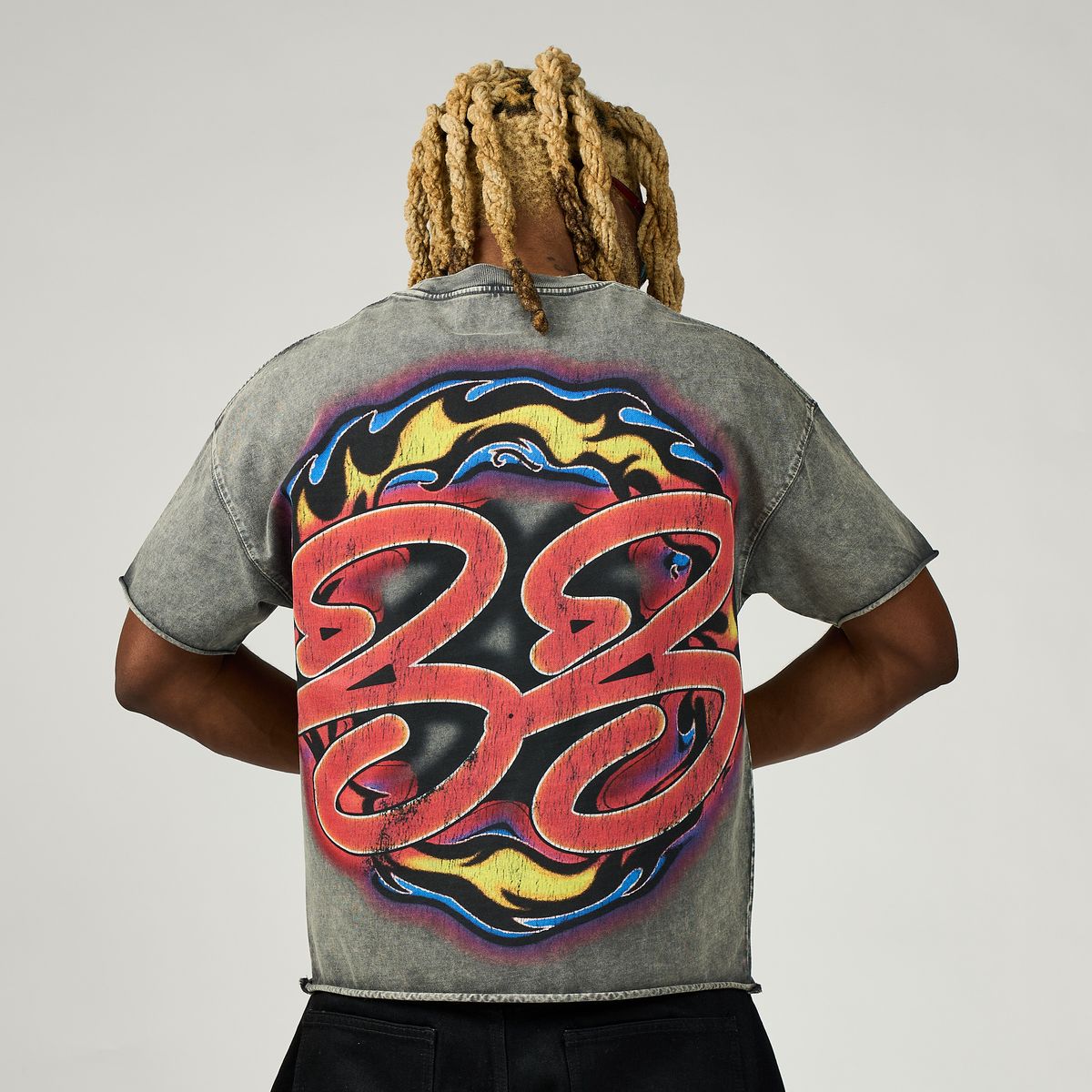 Duaa - Bullish Grey Red Tee