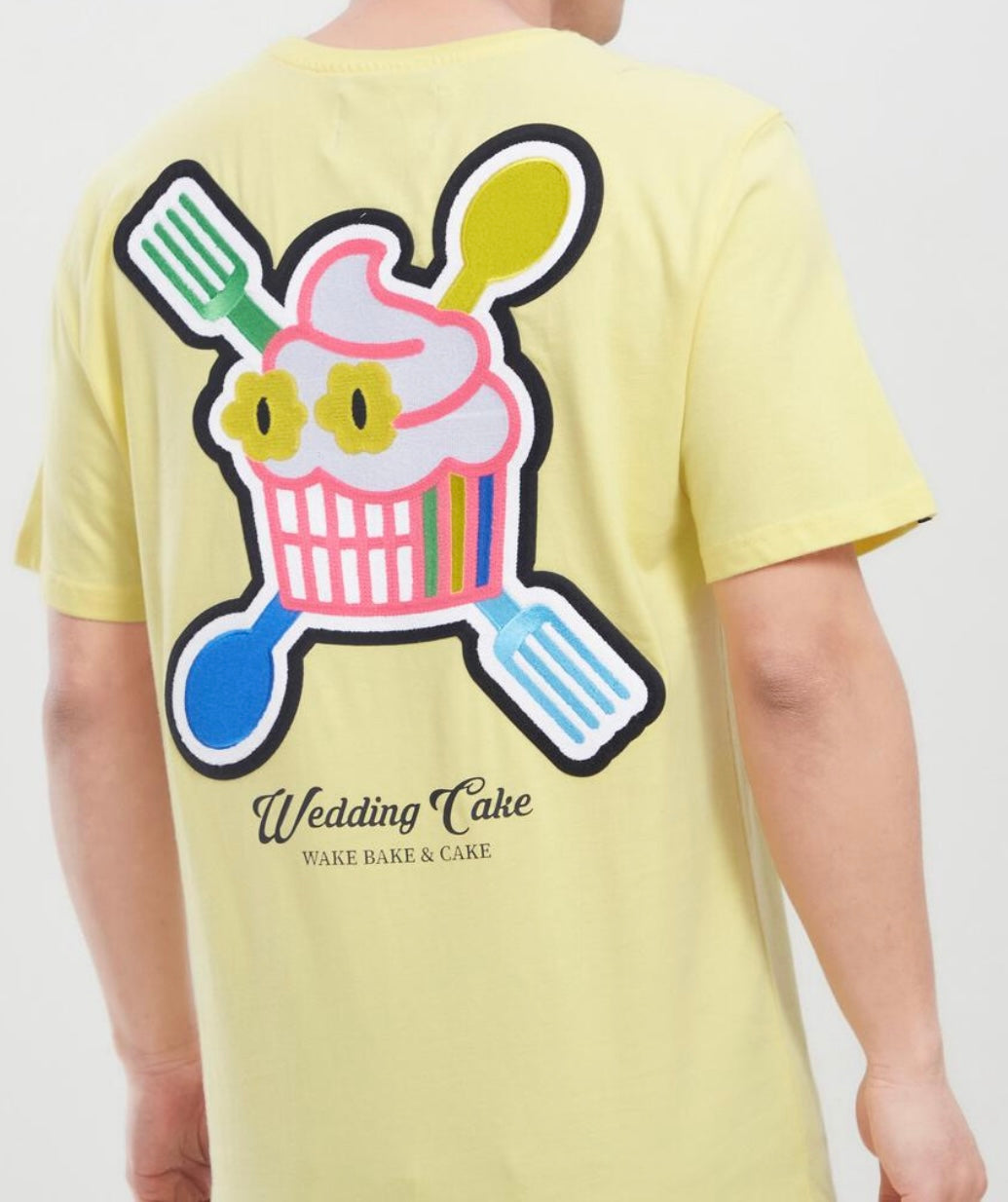 Wedding Cake - CAKE FLY SS TEE WC1970136