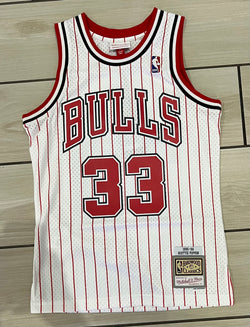 Mitchell & Ness - scottie Pippen pinstripe 33