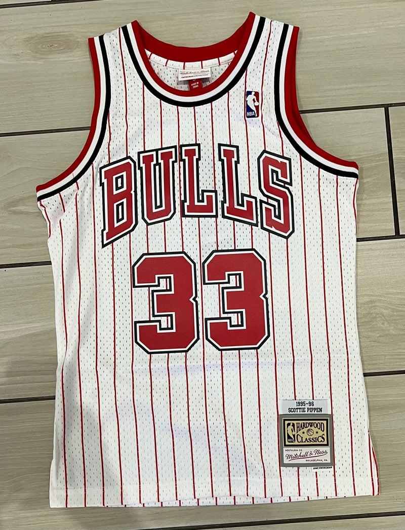 Mitchell & Ness - scottie Pippen pinstripe 33